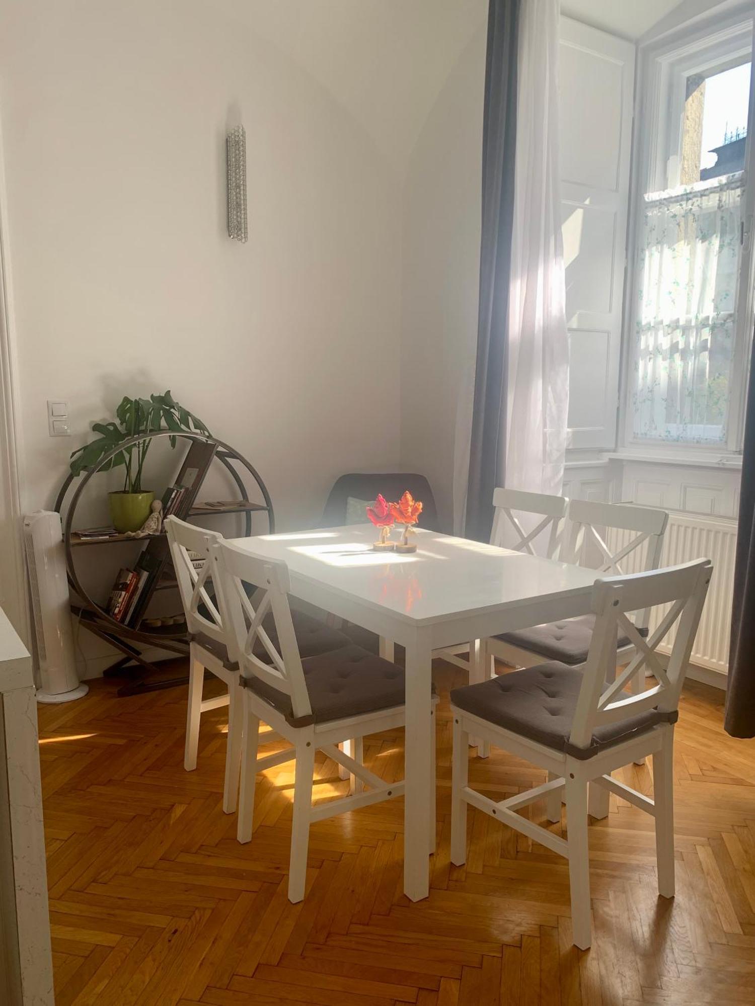 Forst-Haz Apartman Eger Eksteriør billede